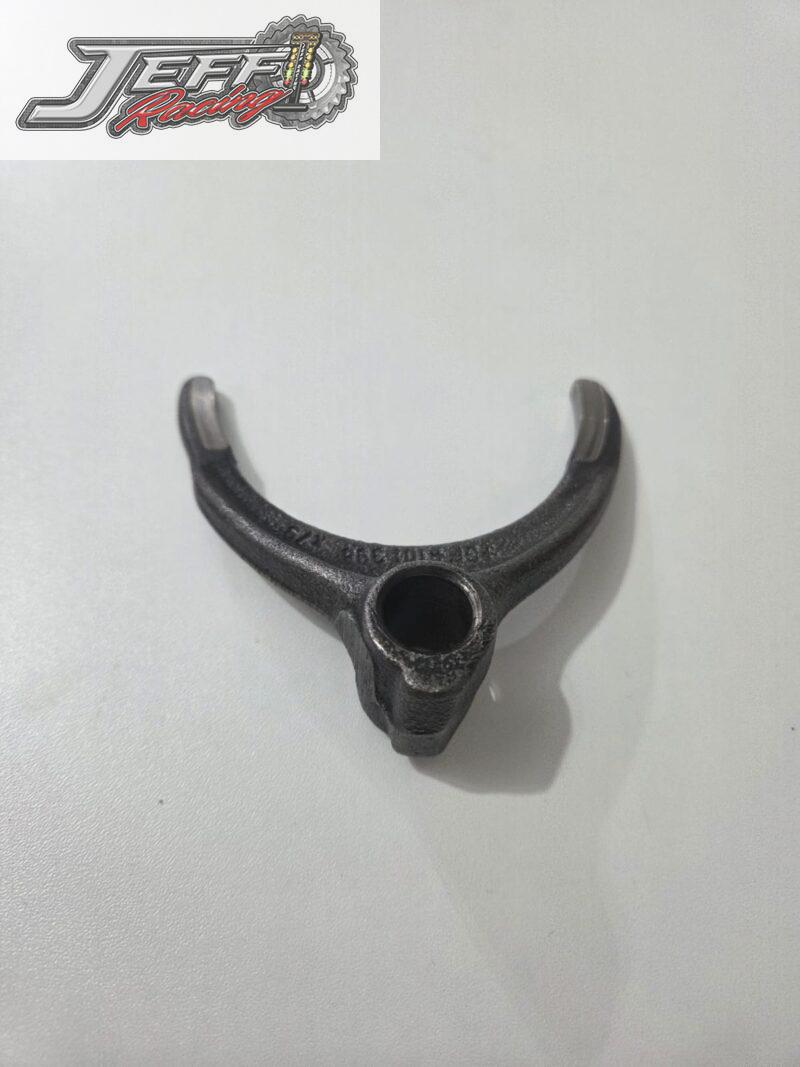 Garfo da 3ª e 4ª em ferro fundido AP - USADO